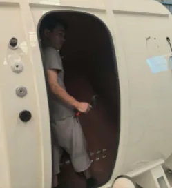 YF-2004 (BORA) 2-Person Hard-Shell Hyperbaric Oxygen Chamber